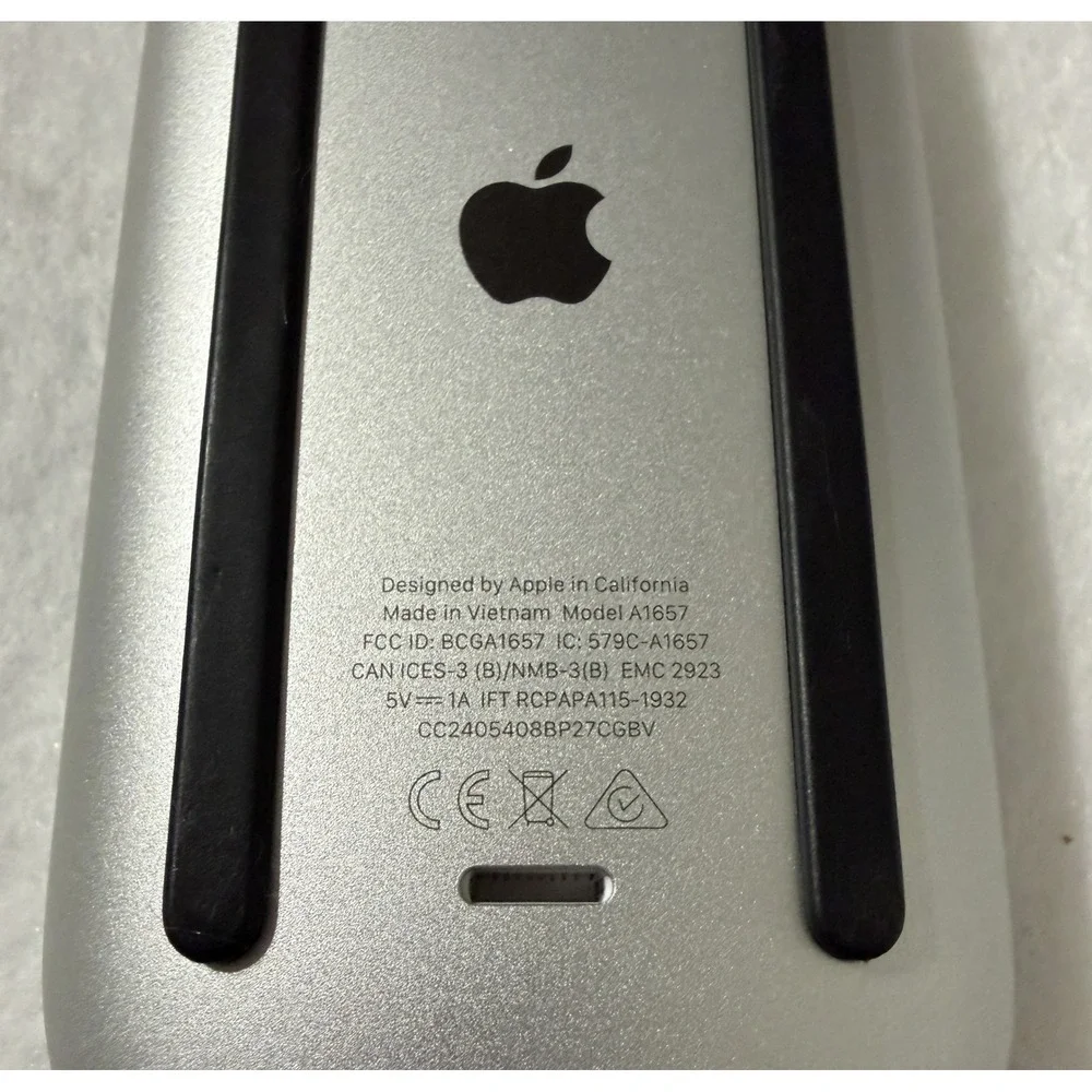 Apple Magic Mouse 2 Silver White Wireless Bluetooth Rechargeable A1657